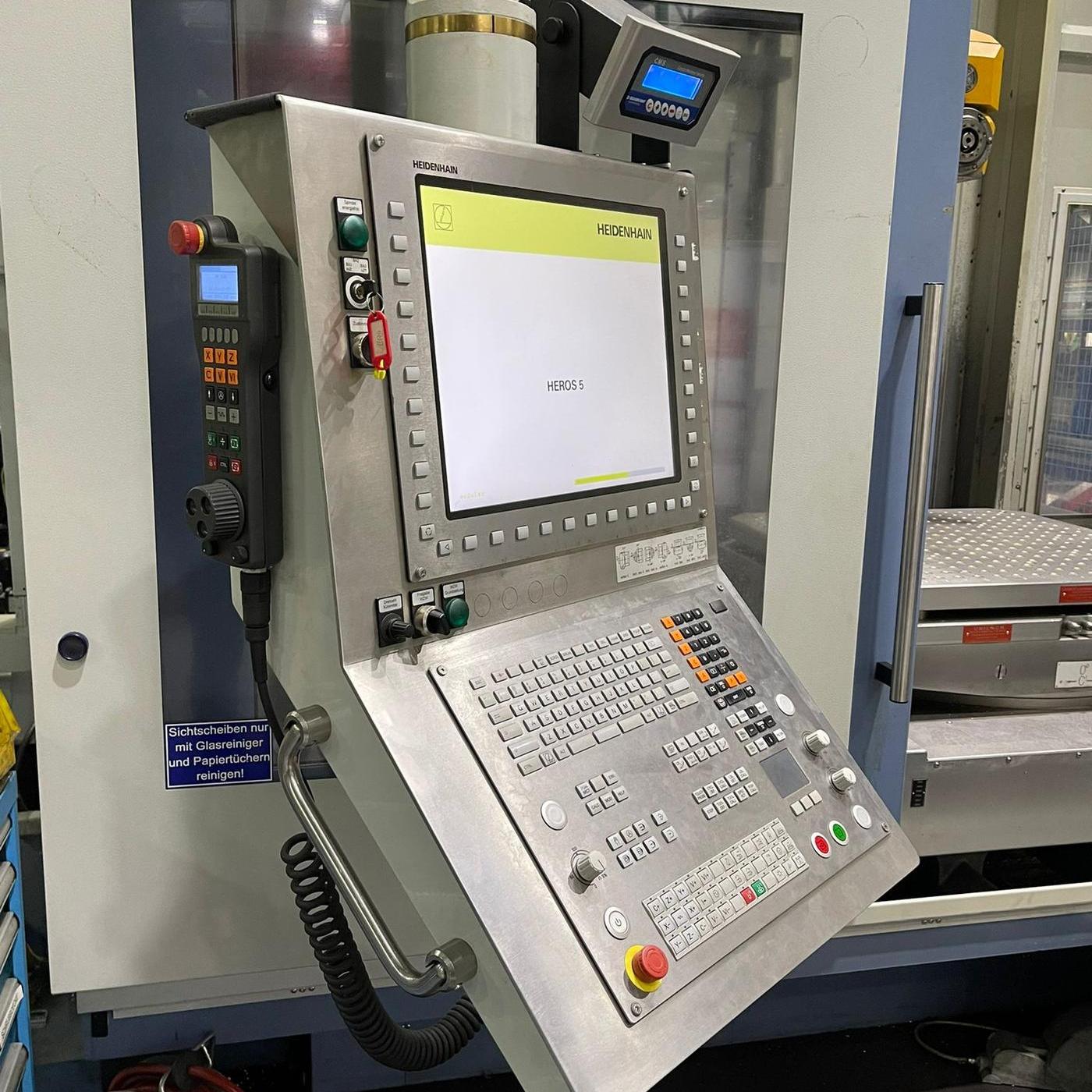 CNC-Fräs- und Bohrmaschine