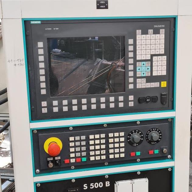 Gear hobbing CNC machine