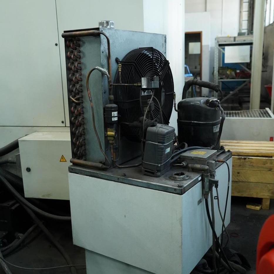 High speed vertical milling machine