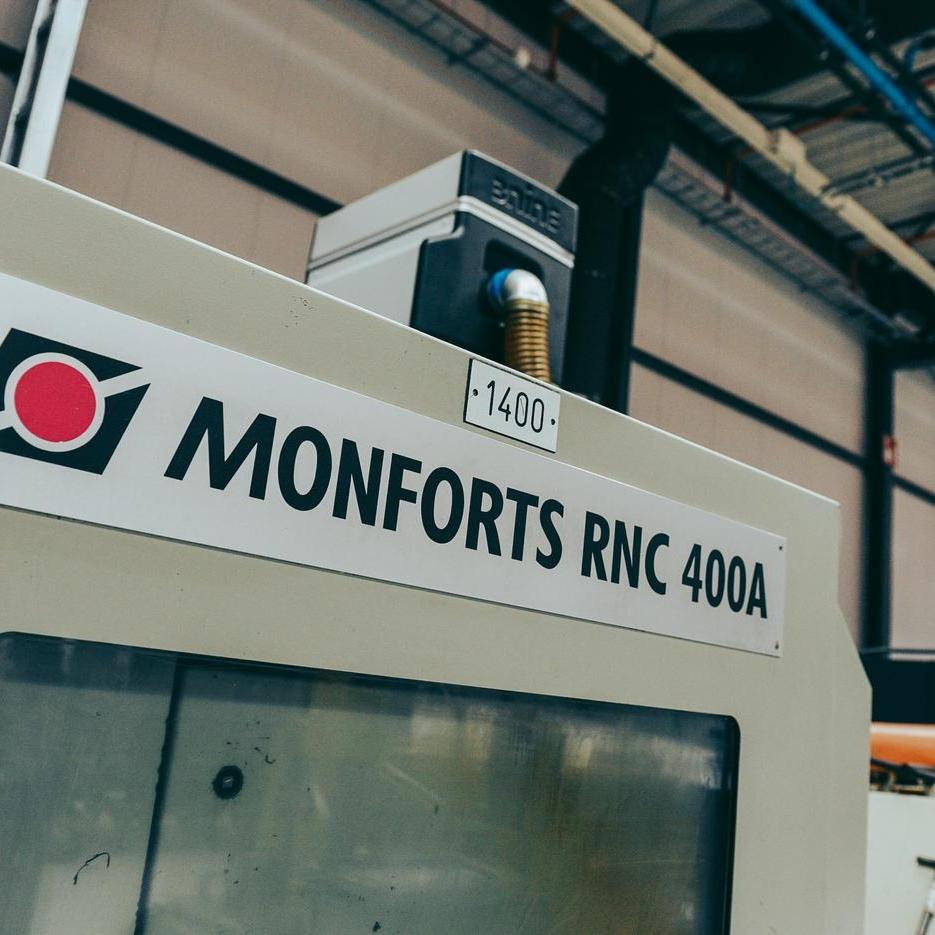 CNC Lathe - MONFORTS RNC 400A