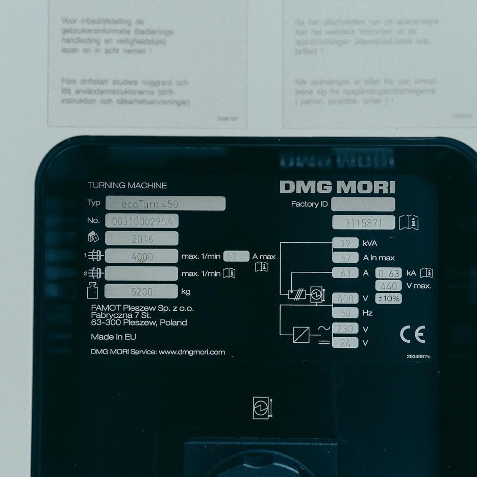 Universal Turning Center - DMG MORI