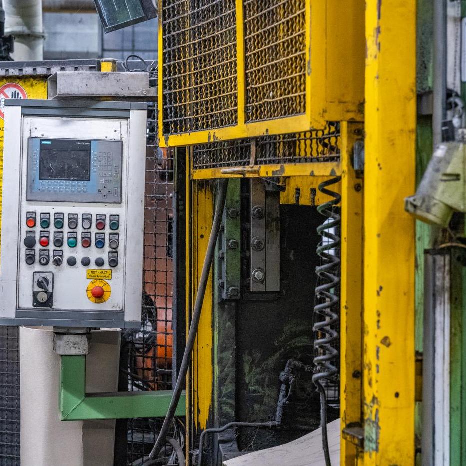 Trimming Press