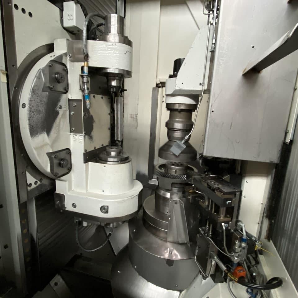 CNC Gear Hobbing Machine - GLEASON GENESIS 260H